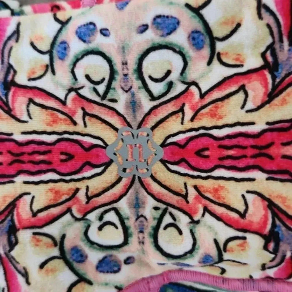 Nanette Lepore Cropped Paisley Workout Leggings - Picture 9 of 11